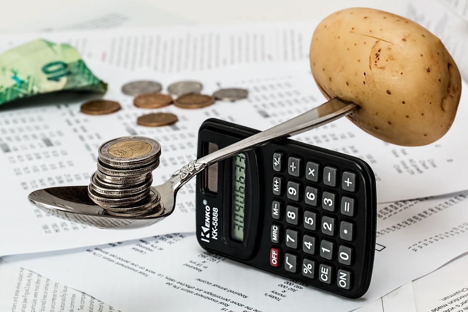 How to manage business finances effectively