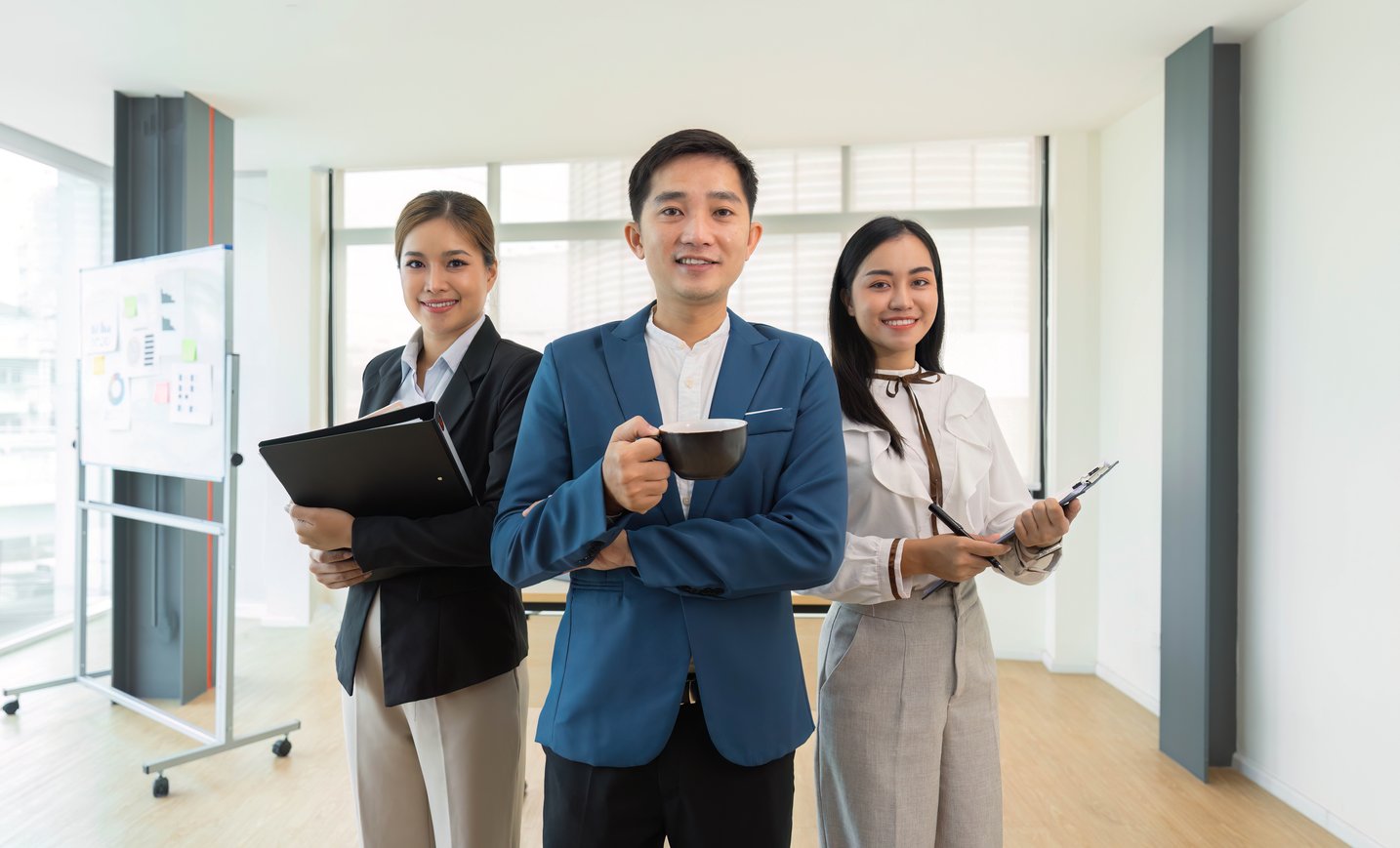 confident-professionals-in-modern-office-environme-2026-03-16-22-59-30-utc