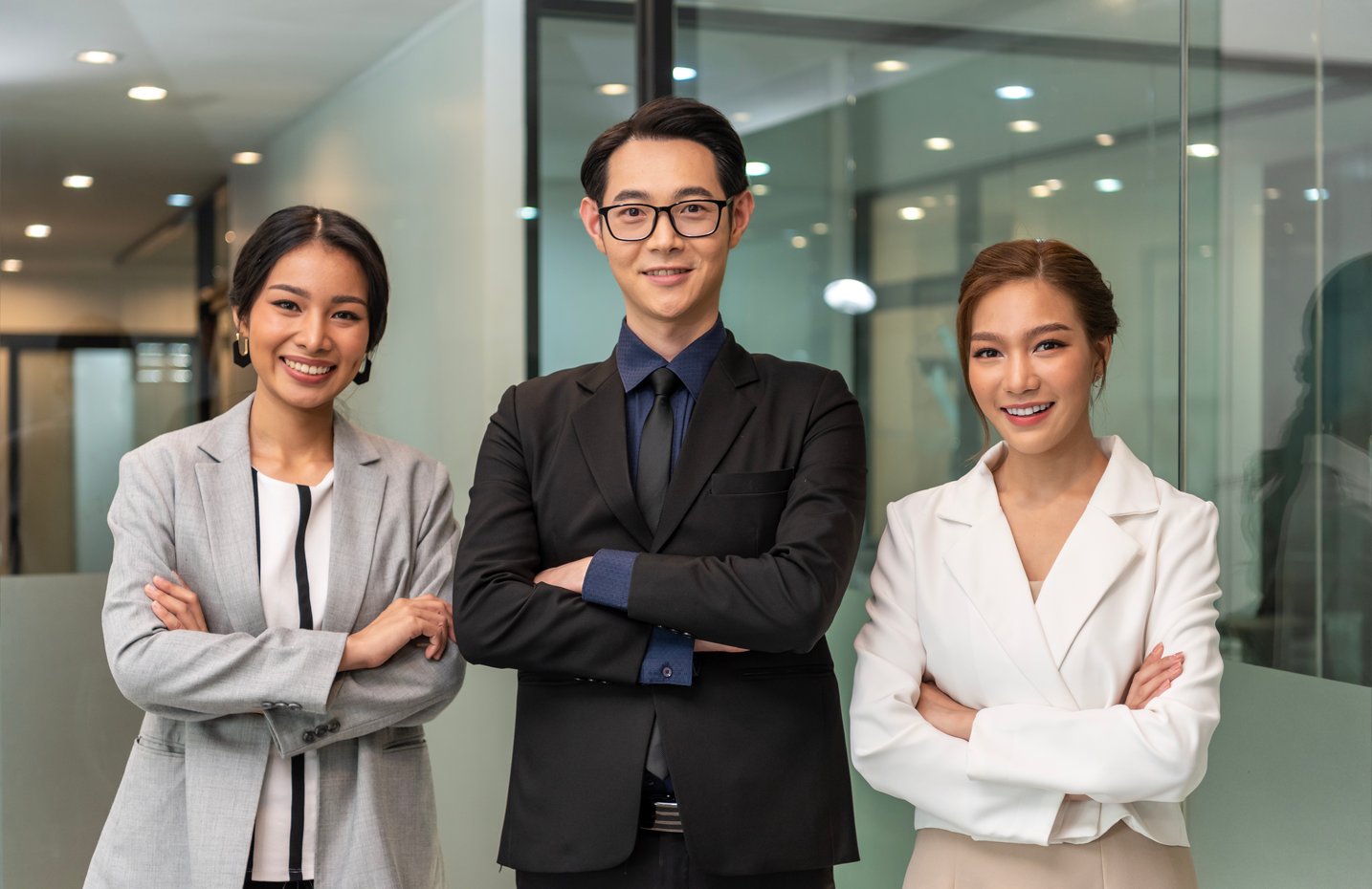 group-of-asian-businesspeople-with-arms-crossed-in-2026-01-07-06-08-20-utc