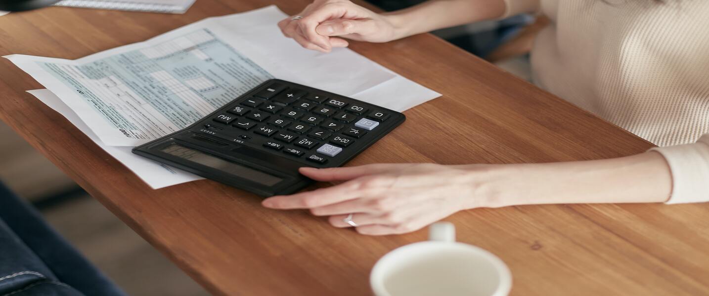 How to manage debts effectively 