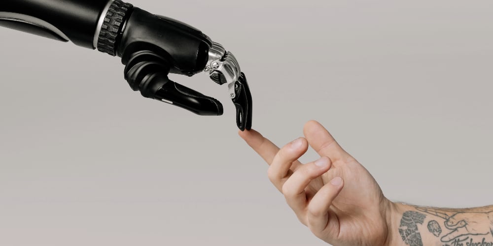 A picture illustrating the integration of AI in accounting and finance. It depicts a symbolical collaboration between human accountants and AI and the possibility of achieving mutual support in improving the accounting industry.