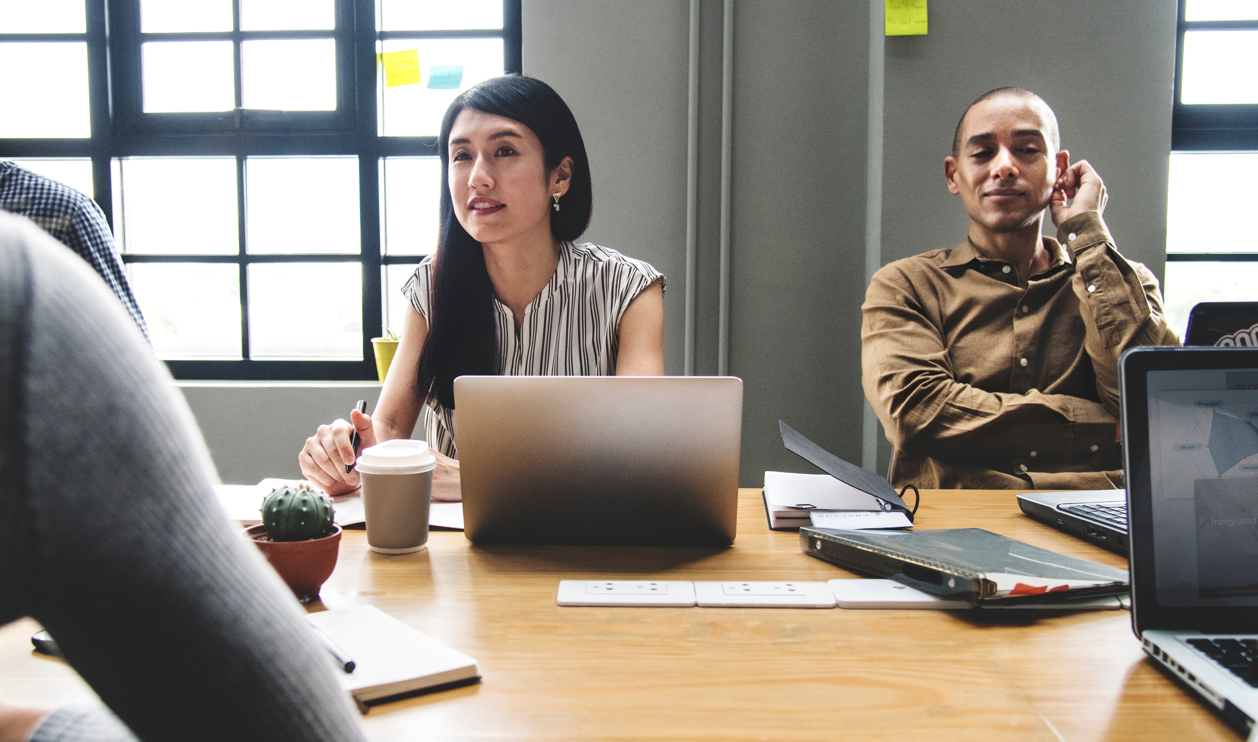 4 ways to reduce overhead costs for Australian business owners