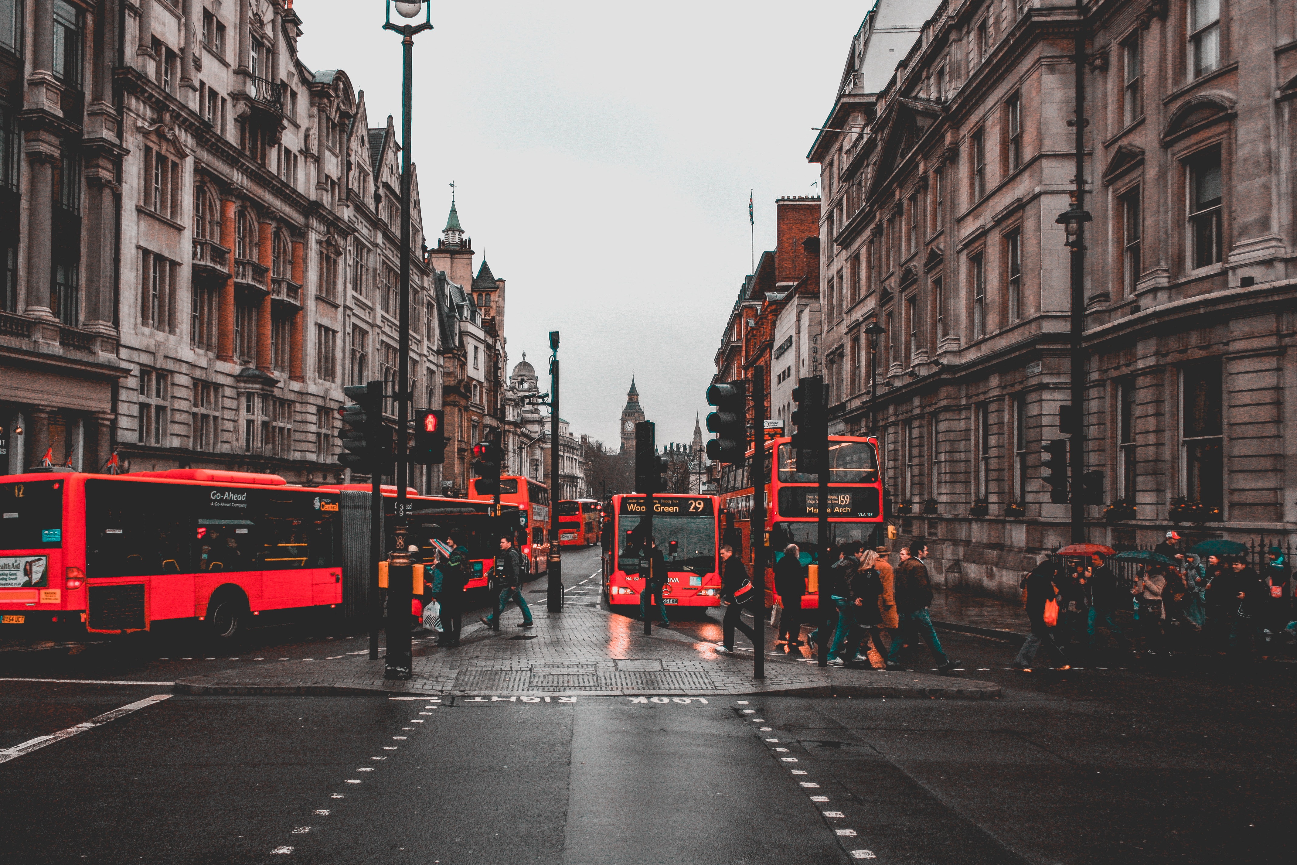 how much does a small business accountant cost in the uk